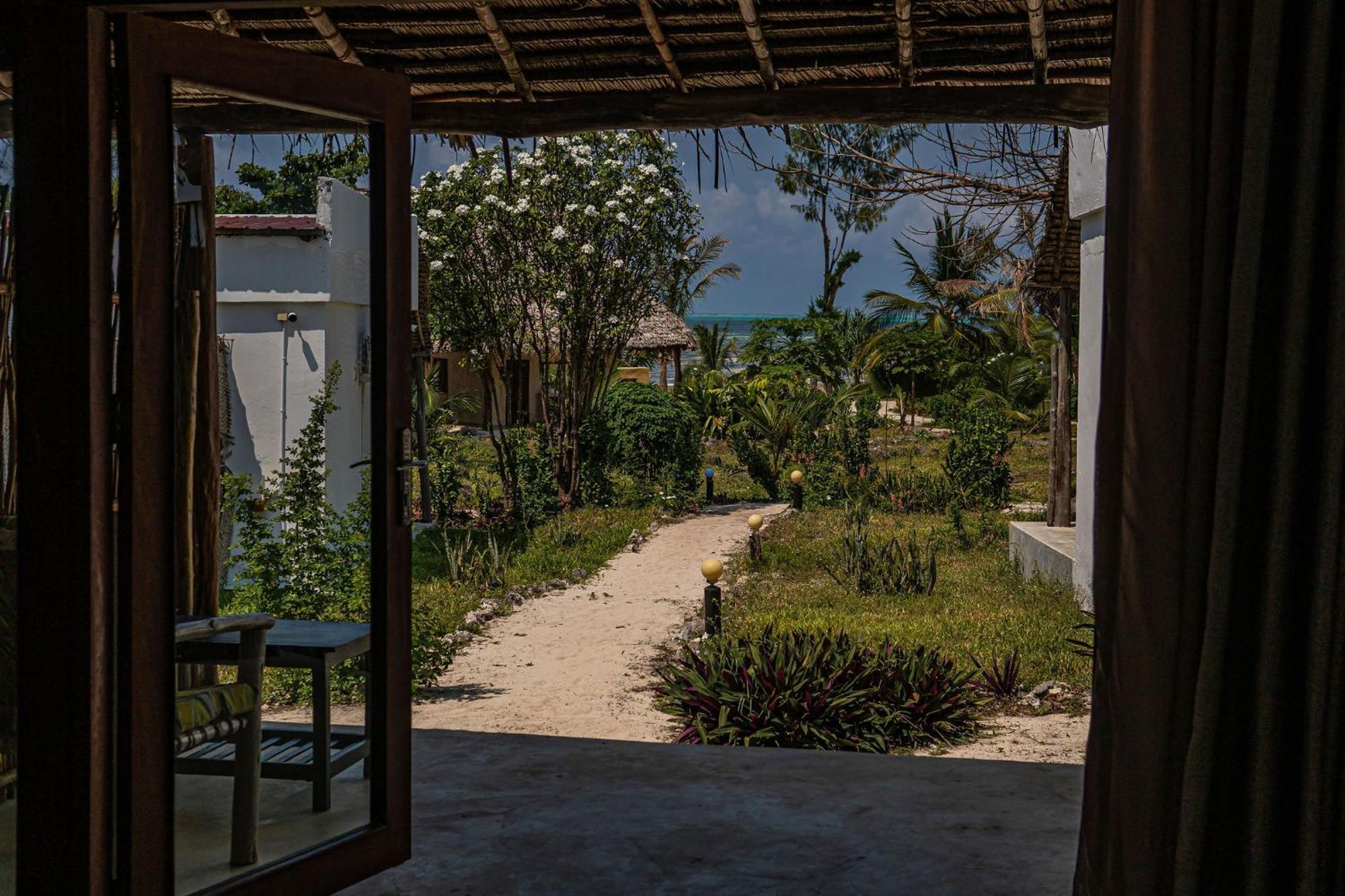 Jaribu Beach Hotel Paje Habitación foto